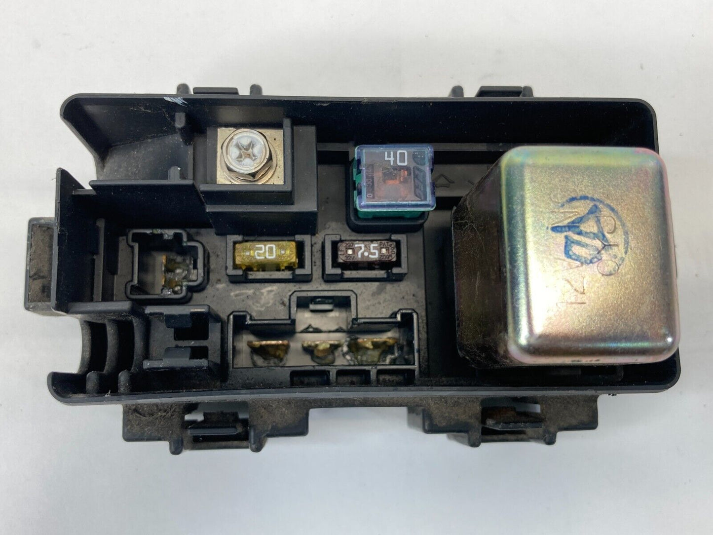 1997-2001 Honda CR-V 2.0L A/T Engine Compartment Small Fuse Relay Fusebox OEM