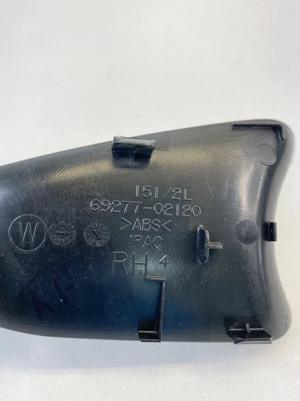 2009-2013 TOYOTA MATRIX FRONT RIGHT INNER DOOR HANDLE BEZEL CAP COVER 69277-0212
