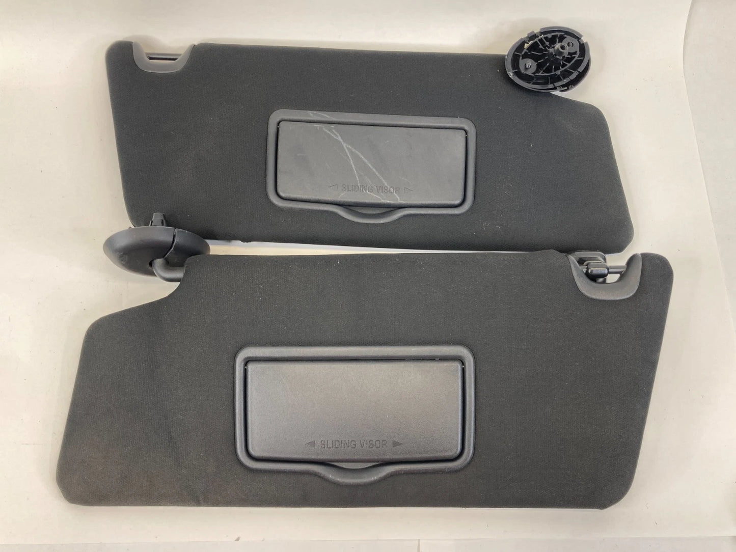 16-19 FORD EXPLORER INTERCEPTOR UTILITY LEFT & RIGHT SUNVISOR SET SUN VISOR OEM