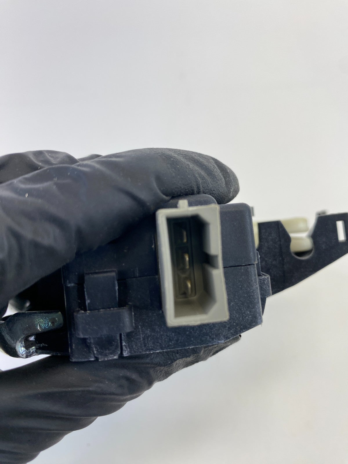 2009-2017 VW Volkswagen CC Sedan Rear Trunk Lid Actuator Lock Latch OEM