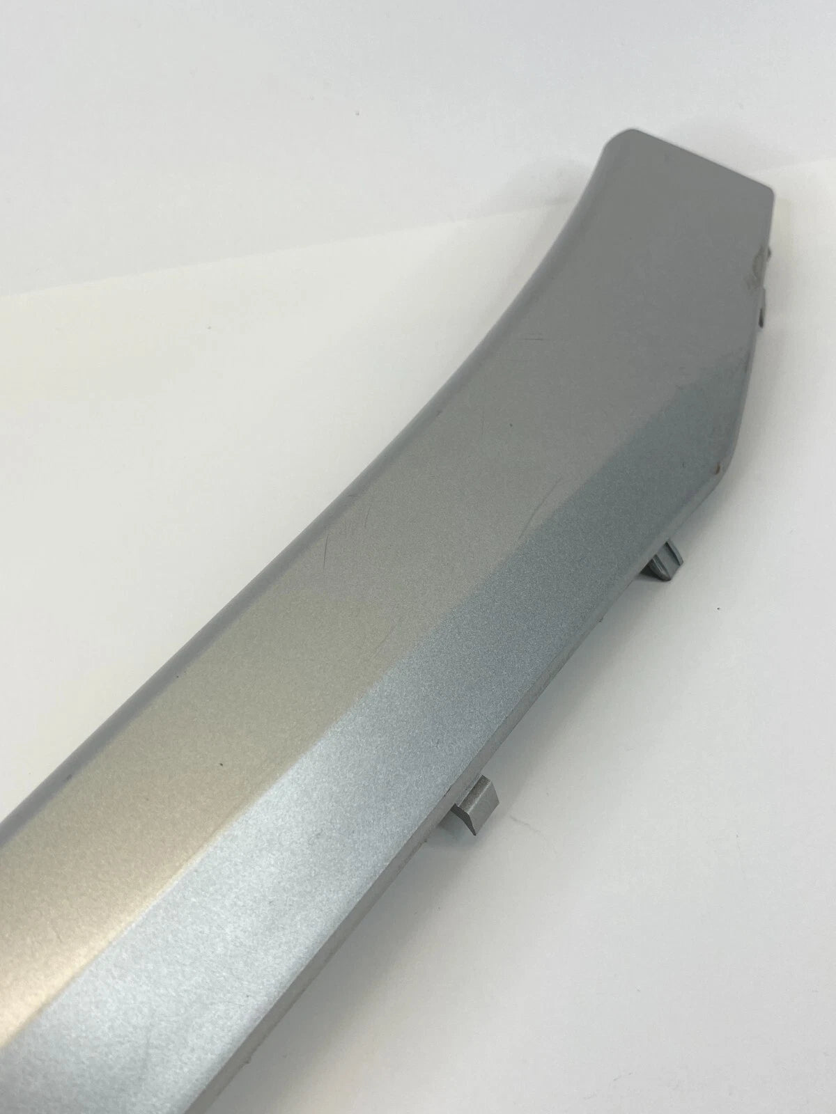 10 11 TOYOTA PRIUS FRONT RIGHT INTERIOR DOOR PULL HANDLE TRIM COVER 74612-47010