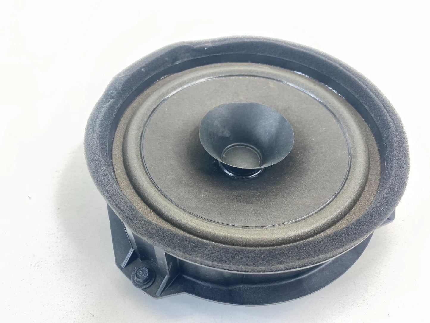 2010-2017 CHEVROLET EQUINOX REAR LEFT SIDE DOOR AUDIO SPEAKER 23446920 OEM