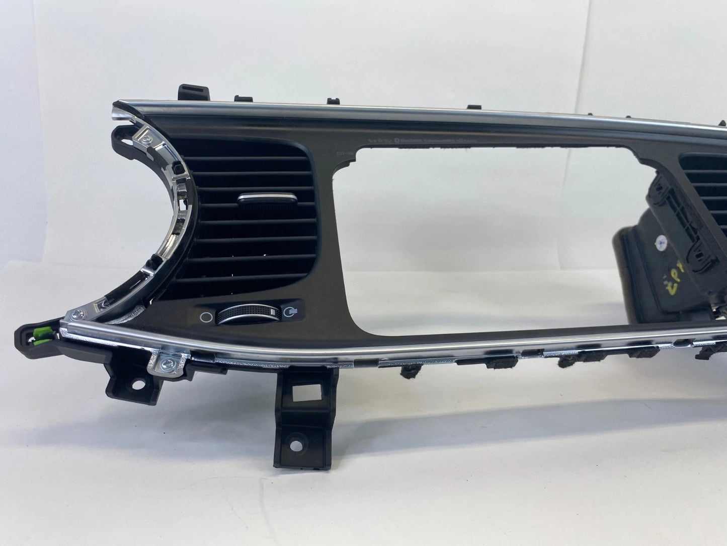 2014-2016 KIA OPTIMA RADIO DASH TRIM BEZEL SURROUND AIR VENTS ENCLOSURE OEM