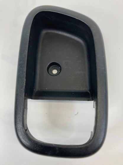 2006-2011 HYUNDAI ACCENT FRONT LEFT INTERIOR DOOR HANDLE COVER BEZEL TRIM