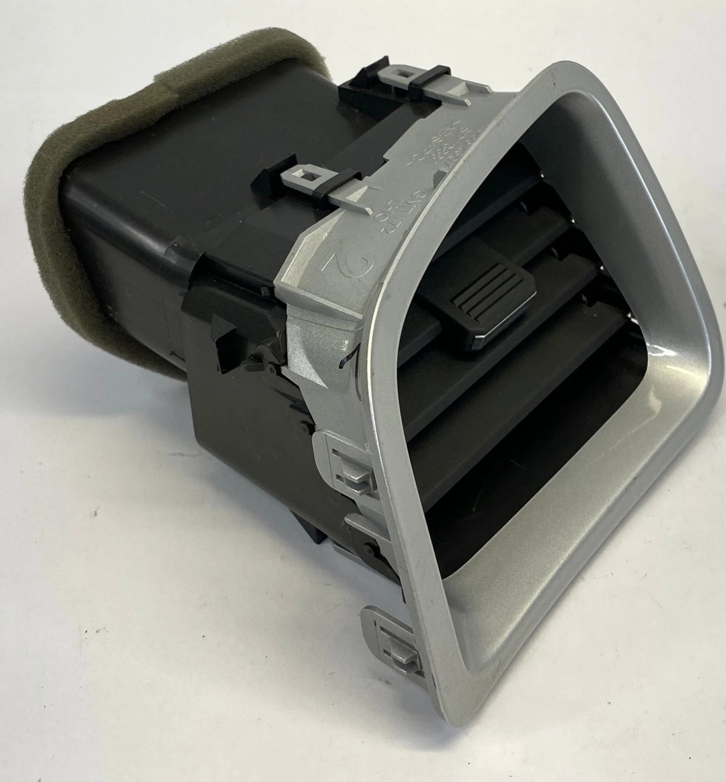 2010-2017 CHEVROLET EQUINOX OUTER DASHBOARD AIR VENT DRIVER OEM FACTORY 20862307