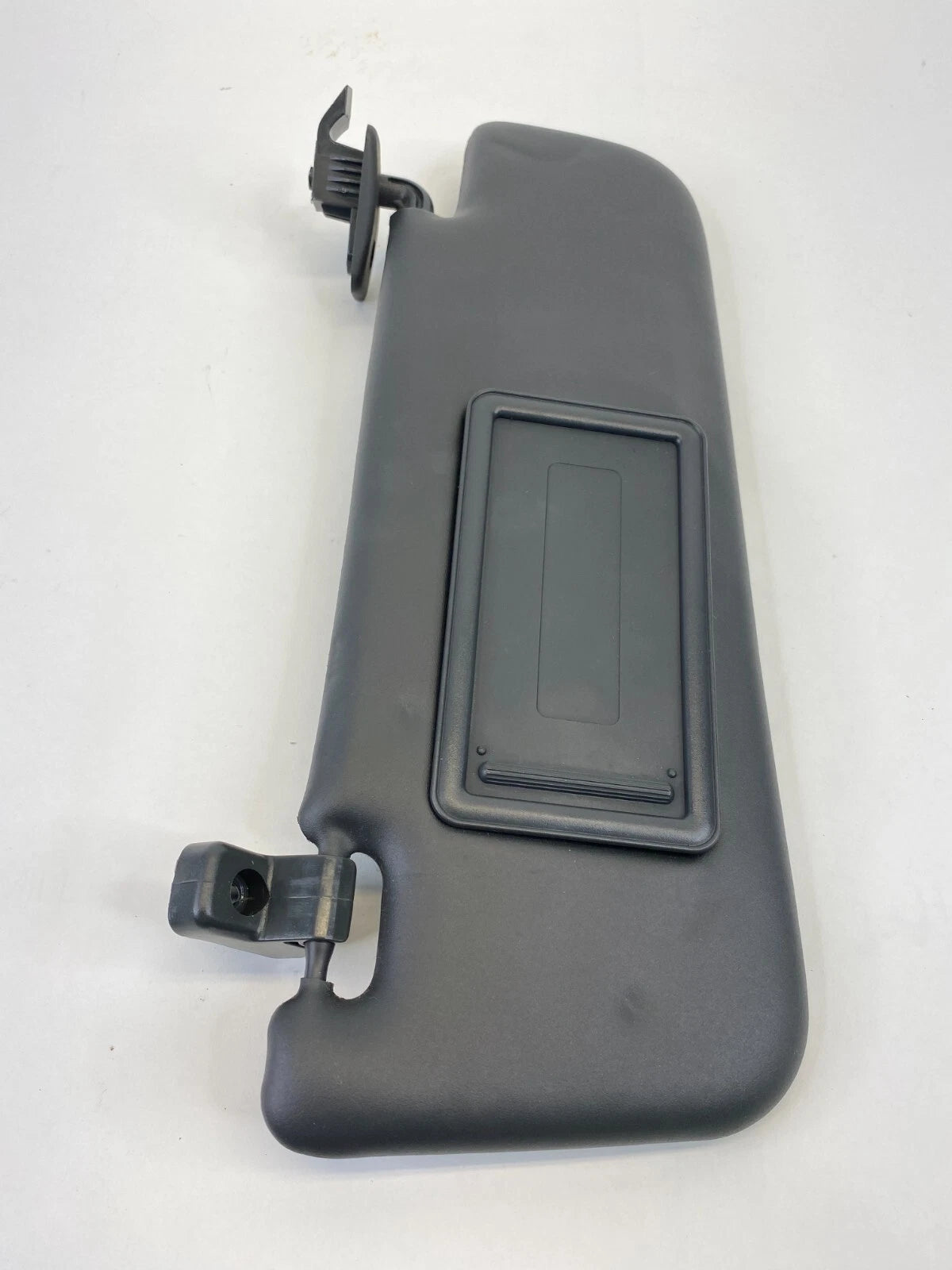 2012-2016 FIAT 500 HATCHBACK FRONT RIGHT PASSENGER SIDE SUNVISOR SUN VISOR OEM