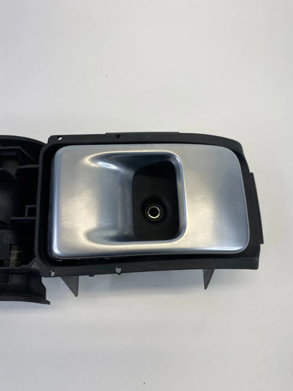 2003-2005 RANGE ROVER REAR LEFT DRIVER INSIDE INTERIOR DOOR HANDLE OEM 7026621