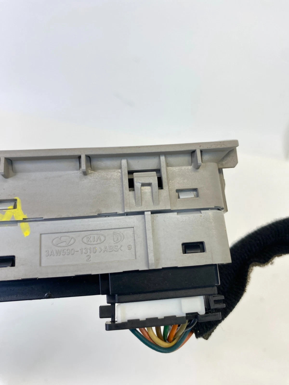 2015 16 17 18 2019 HYUNDAI SONATA TRUNK FUEL DOOR TRACTION CONTROL SWITCH PANEL
