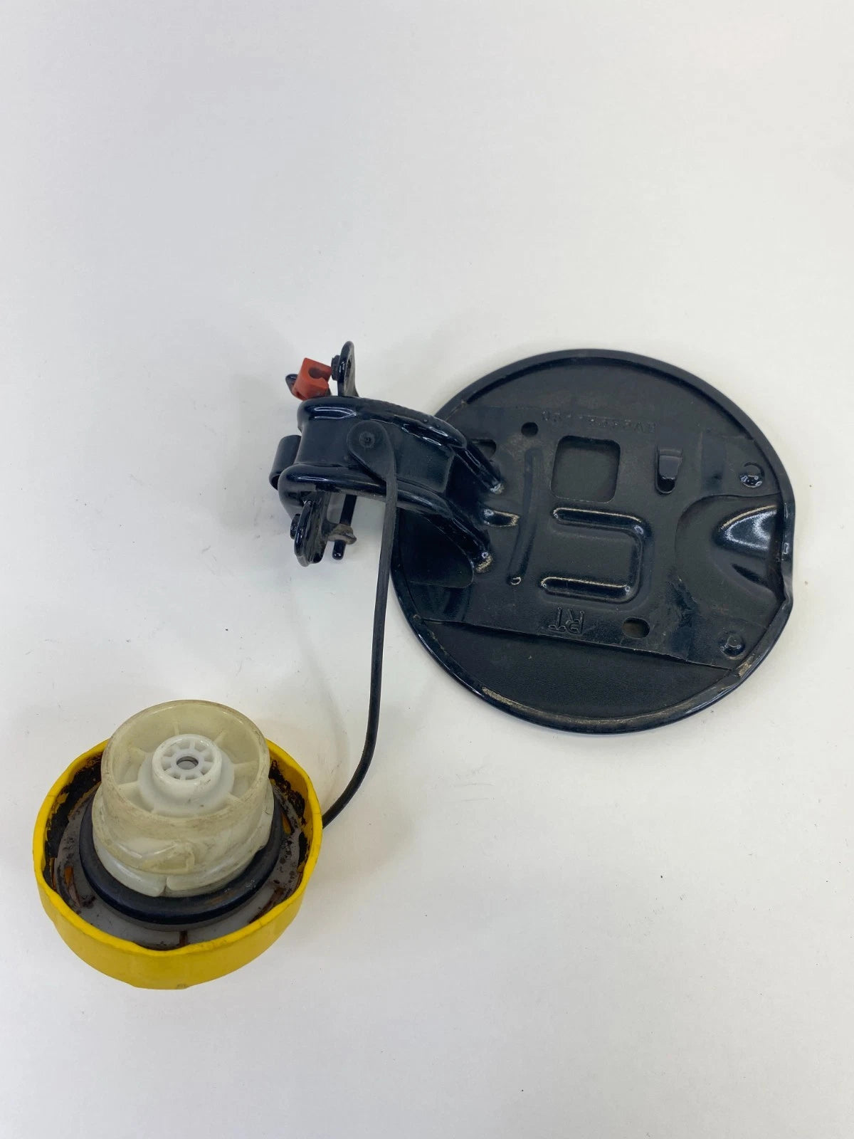 2008-2016 Town & Country Fuel Filler Door Gas Lid Cover Assy 05116393AA OEM