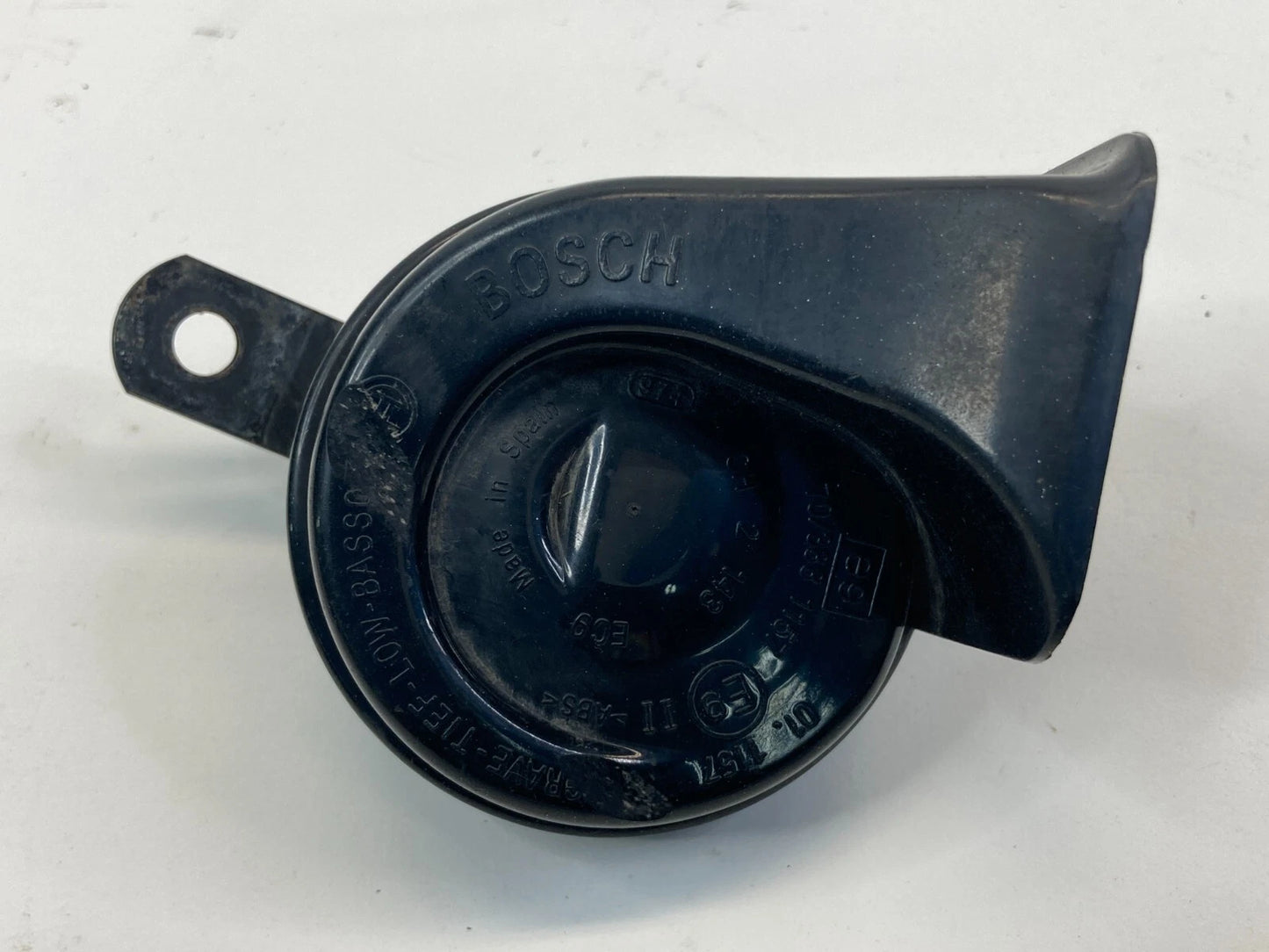 2001 2002 2003 2004 2005 VOLKSWAGEN PASSAT LOW NOTE HORN SIGNAL ALARM SIREN OEM