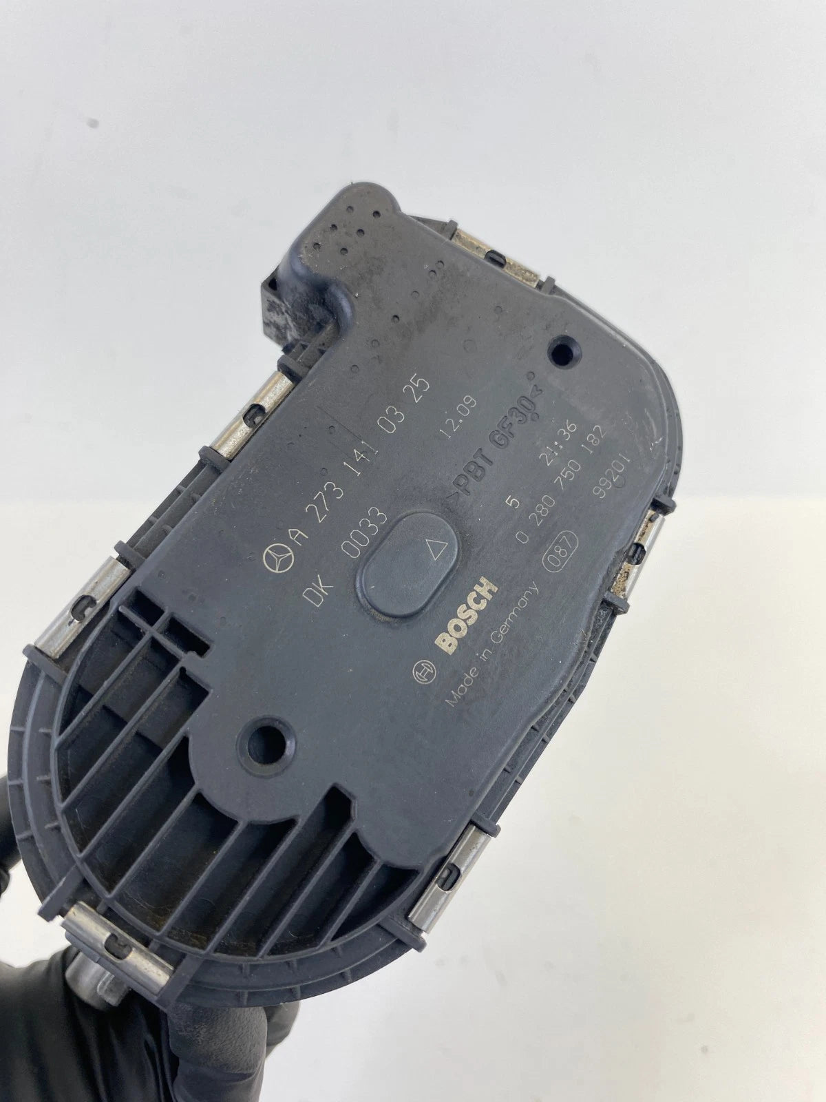 2007-2010 MERCEDES BENZ CL 550 5.5L V8 THROTTLE BODY THROTTLE VALVE A2731410325