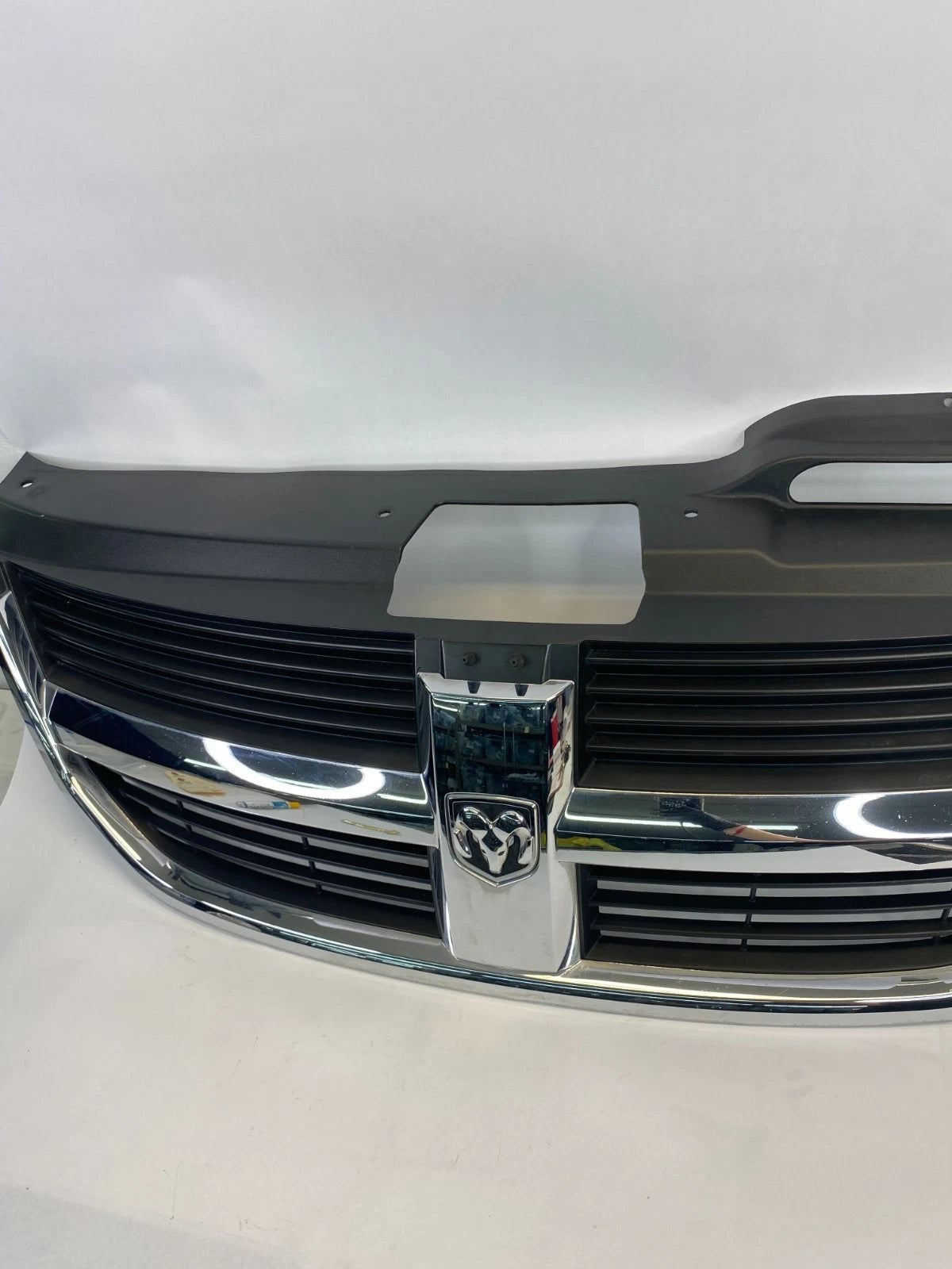 2009 2010 DODGE JOURNEY FRONT BUMPER UPPER GRILL GRILLE W EMBLEM 05178281AC OEM