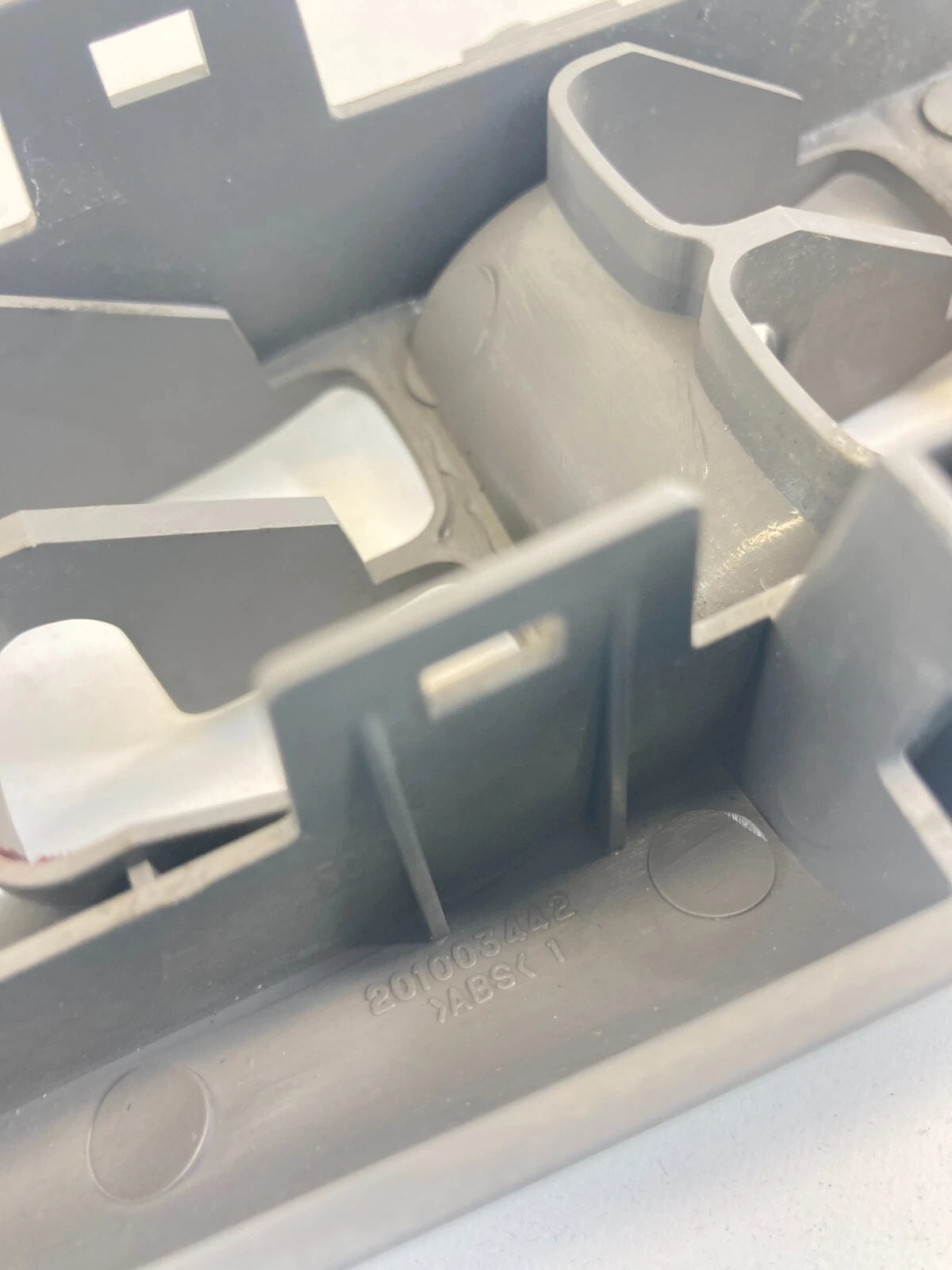 2006-2012 KIA SEDONA FRONT LEFT MASTER POWER WINDOW SWITCH BEZEL COVER 201003442