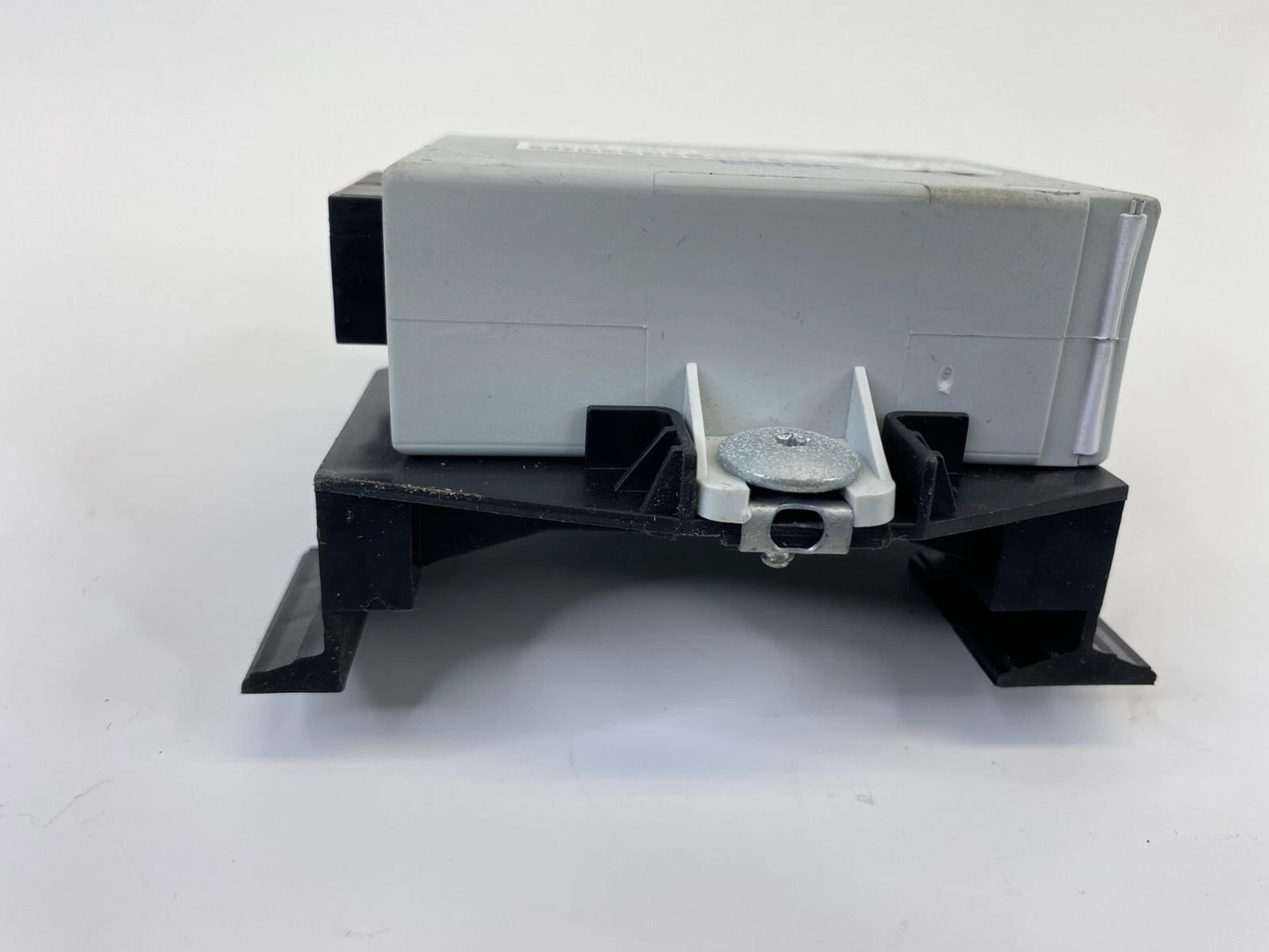 03-05 LAND ROVER RANGE ROVER NAVIGATION CONTROL COMPUTER MODULE YWC500422 OEM