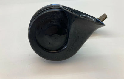2006-2010 VOLKSWAGEN PASSAT SEDAN HIGH NOTE TONE SIGNAL HORN & BRACKET 3C0951223