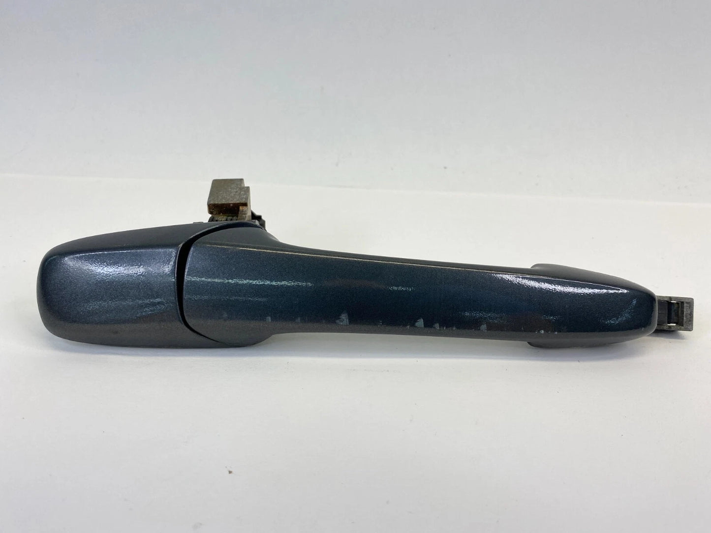 2003-2005 MAZDA6 MAZDA 6 FRONT RIGHT SIDE EXTERIOR DOOR HANDLE ASSEMBLY RH OEM