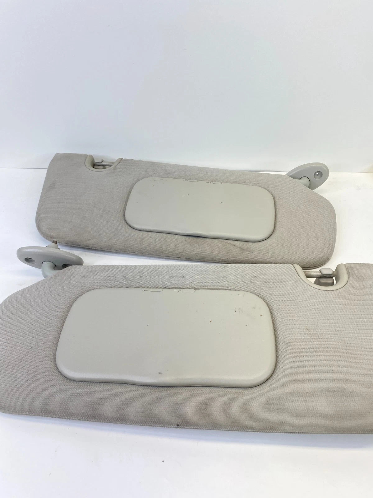 2010-2012 DODGE CALIBER SUNVISOR SET SUN VISOR PAIR LEFT RIGHT GREY OEM