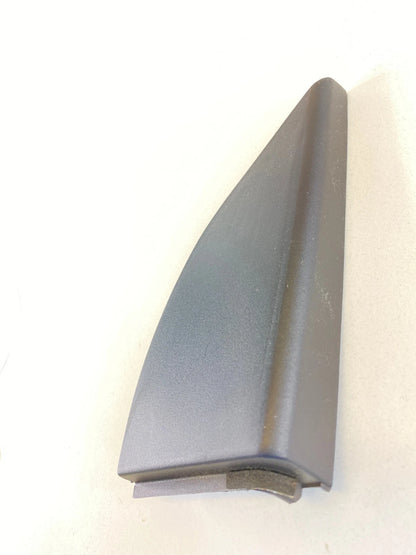 2007-2009 LEXUS RX350 FRONT RIGHT INTERIOR DOOR CORNER COVER TRIM 67491-0E010
