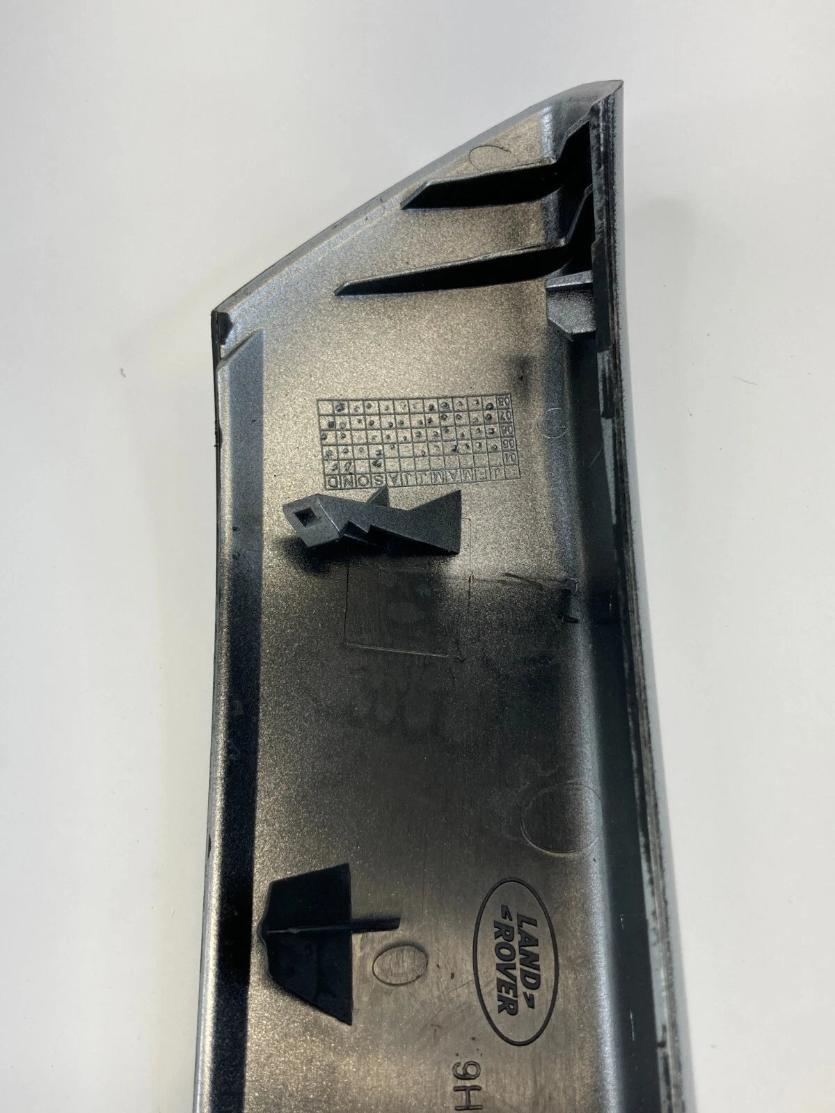 2006-2009 RANGE ROVER SPORT REAR LEFT SIDE DOOR PULL HANDLE COVER TRIM BEZEL OEM