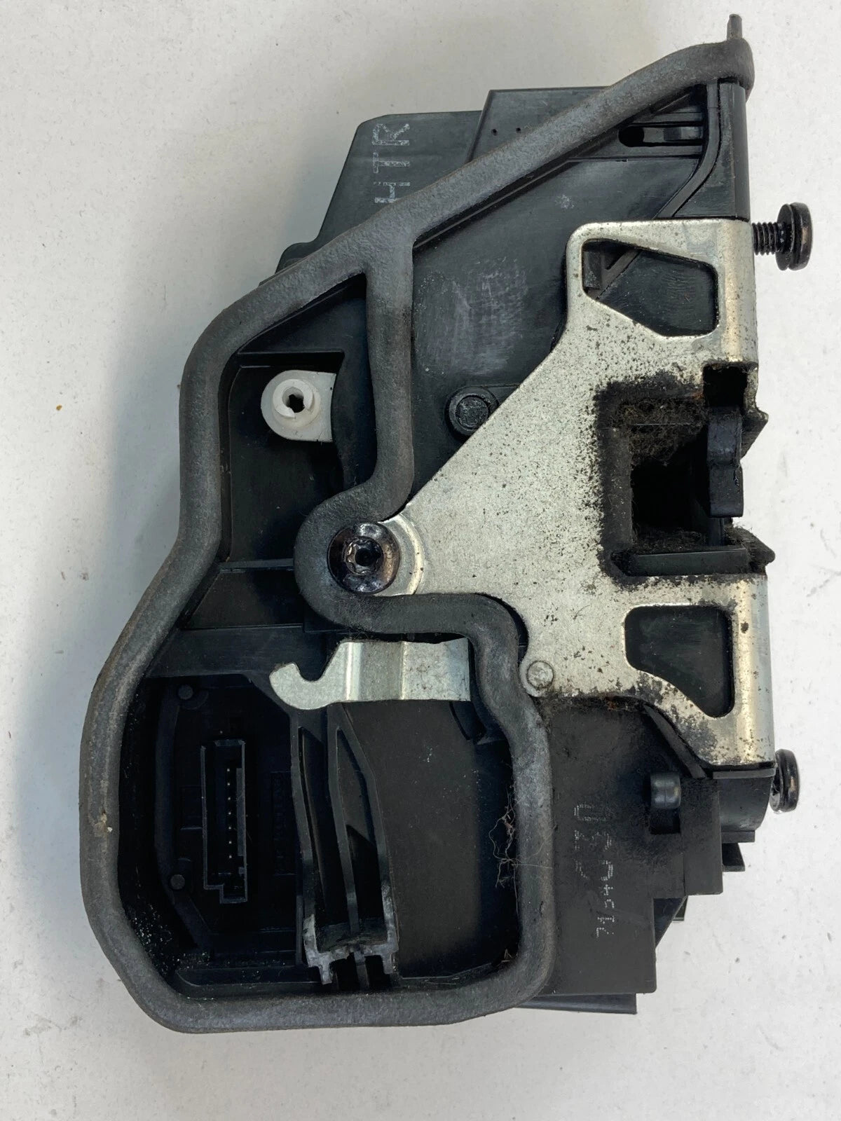 2004-2010 BMW X3 3.0 REAR RIGHT BACK DOOR LOCK LATCH RELEASE ACTUATOR 7154630