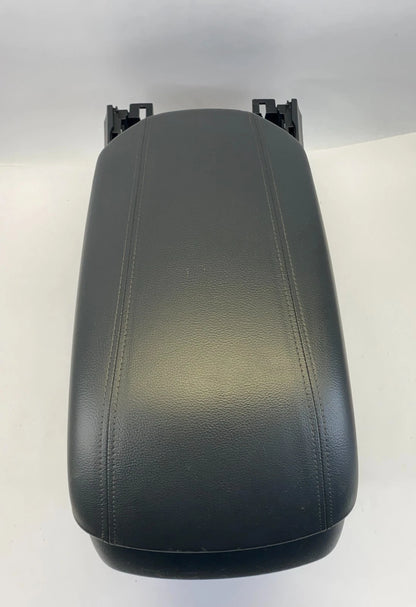 2016-2018 HYUNDAI SANTA FE SPORT CENTER CONSOLE ARMREST STORAGE COMPARTMENT OEM