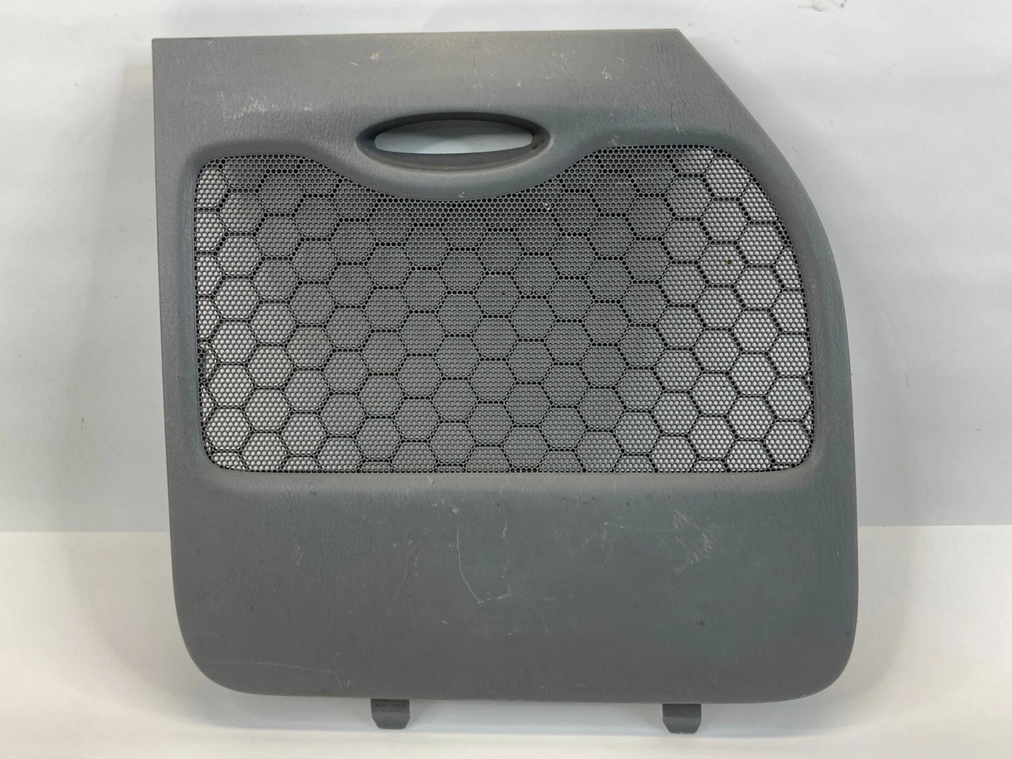 2004-2006 MAZDA MPV REAR LEFT QUARTER PANEL BODY INTERIOR COVER TRIM L062685J1