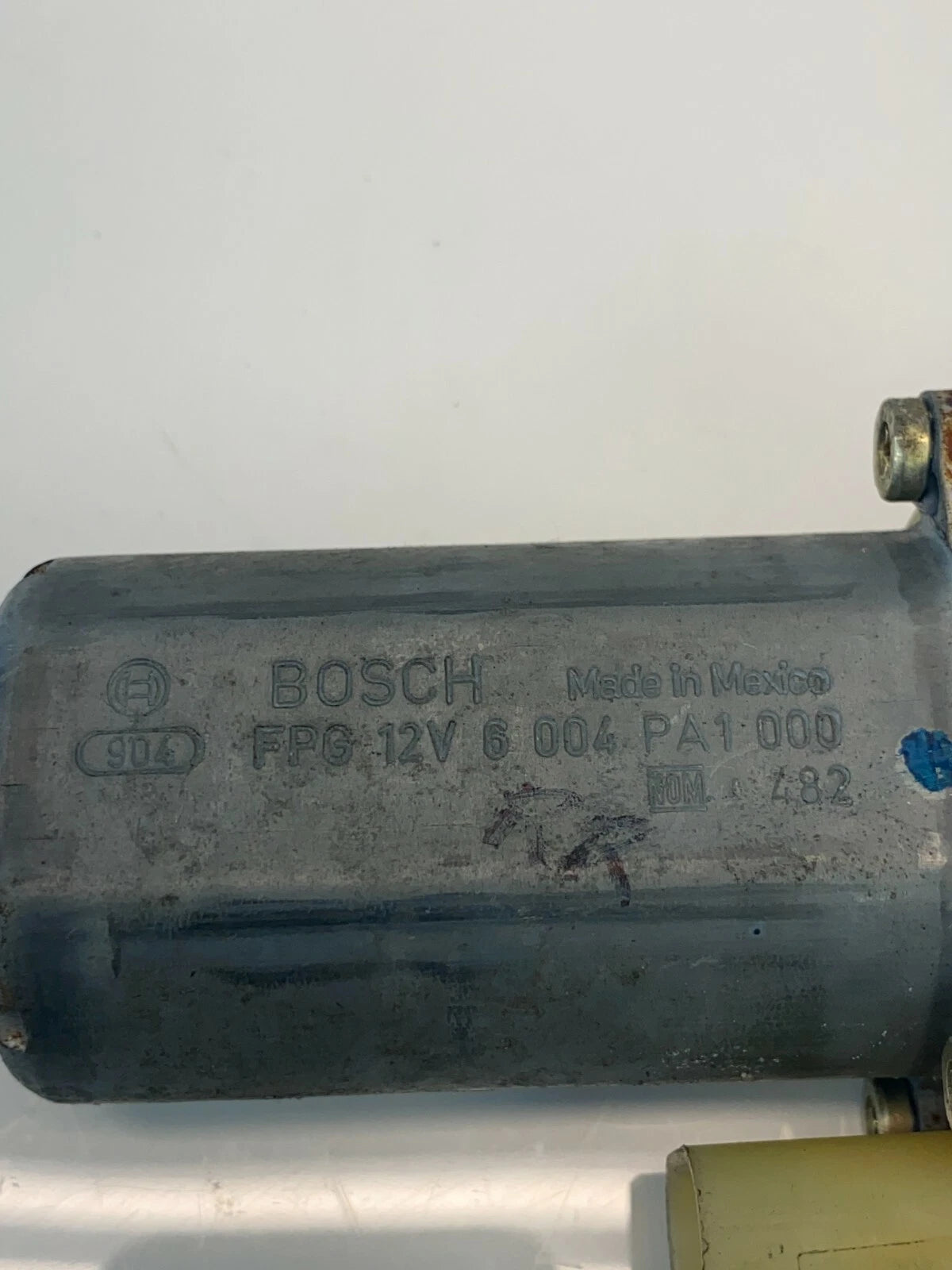 2003-2007 CADILLAC CTS REAR RIGHT BACK SIDE DOOR POWER WINDOW MOTOR BOSCH OEM