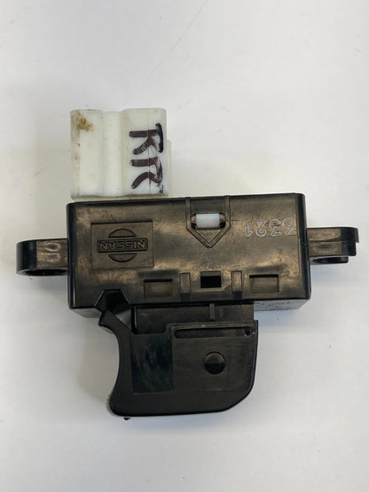 2004-2008 NISSAN MAXIMA REAR RIGHT BACK DOOR WINDOW CONTROL SWITCH BUTTON OEM