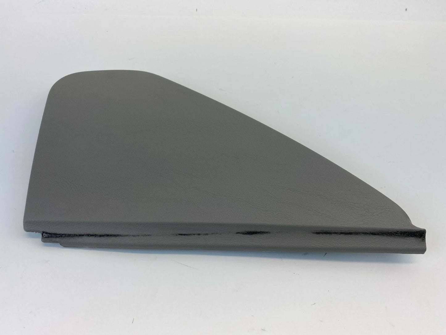 2002-2007 BUICK RENDEZVOUS LEFT SIDE DASH FUSE RELAY PANEL TRIM COVER 10421908