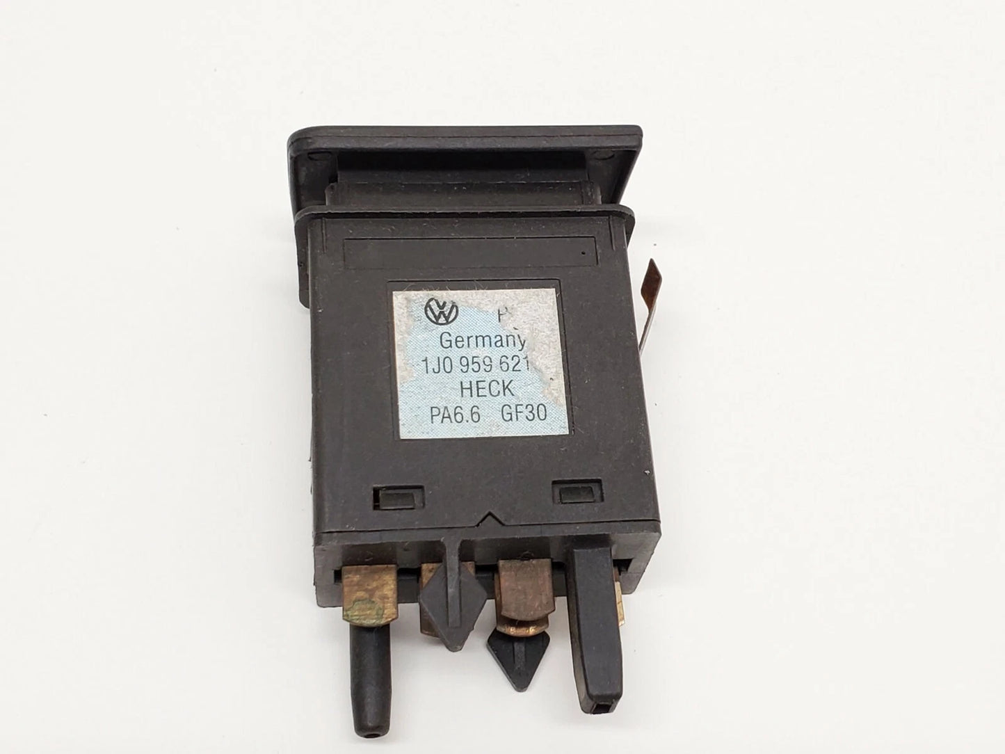 01-05 VOLKSWAGEN JETTA 06-09 VW GTI REAR WINDOW DEFROST SWITCH BUTTON 1J0959621C