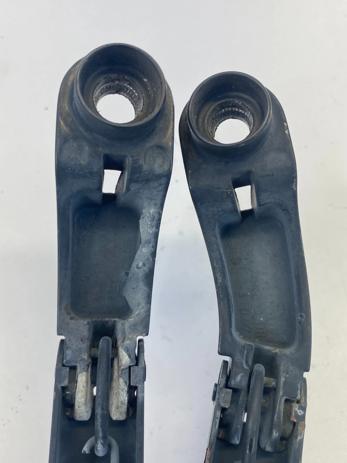2006-2011 HONDA CIVIC COUPE FRONT WINDSHIELD WIPER ARM PAIR SET OEM