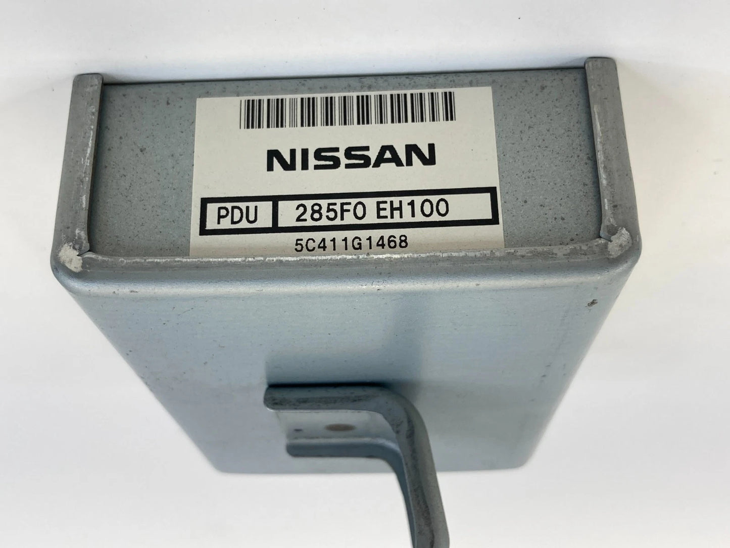 2006-2008 INFINITI M35 M45 POWER DISTRIBUTION CONTROL MODULE 285F0-EH100 OEM
