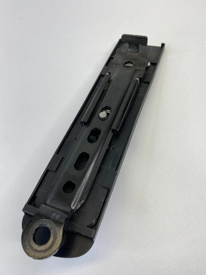 2008-2011 FORD FOCUS SEDAN RIGHT PASSENGER SEAT BELT HEIGHT ADJUSTMENT 34005613