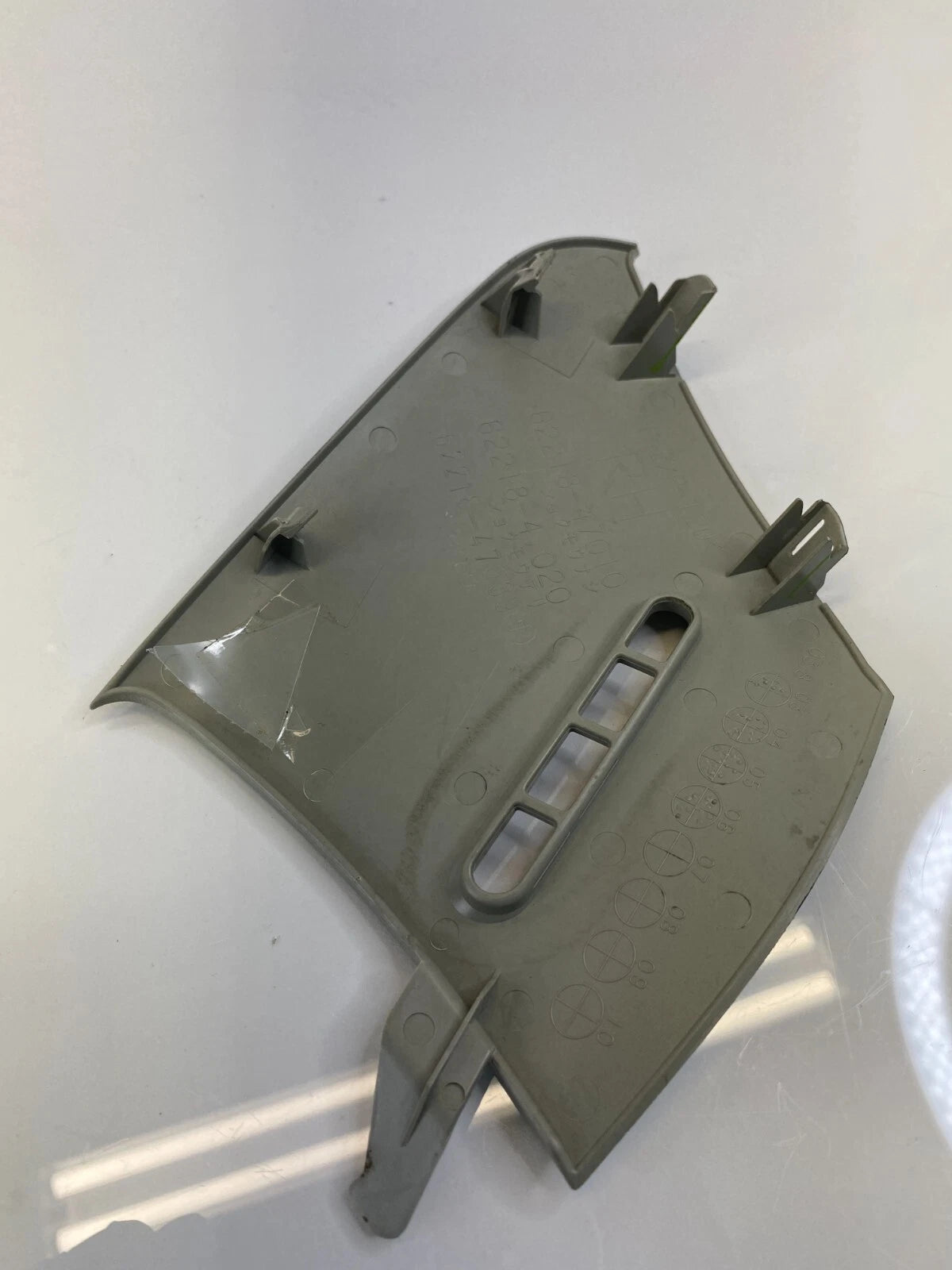 04-09 TOYOTA PRIUS FRONT RIGHT CORNER PILLAR END COVER TRIM END 62218-47020 OEM