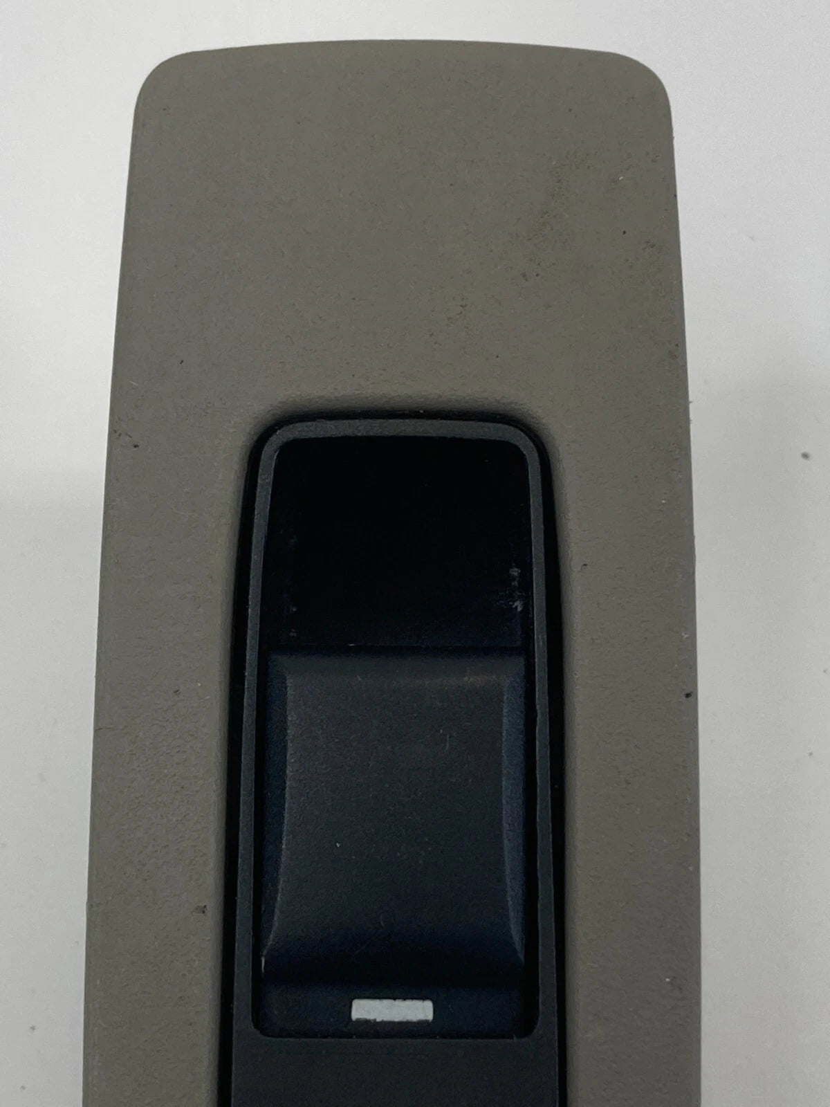 2007 07 JEEP COMMANDER REAR RIGHT SIDE DOOR WINDOW SWITCH 04602787AA OEM
