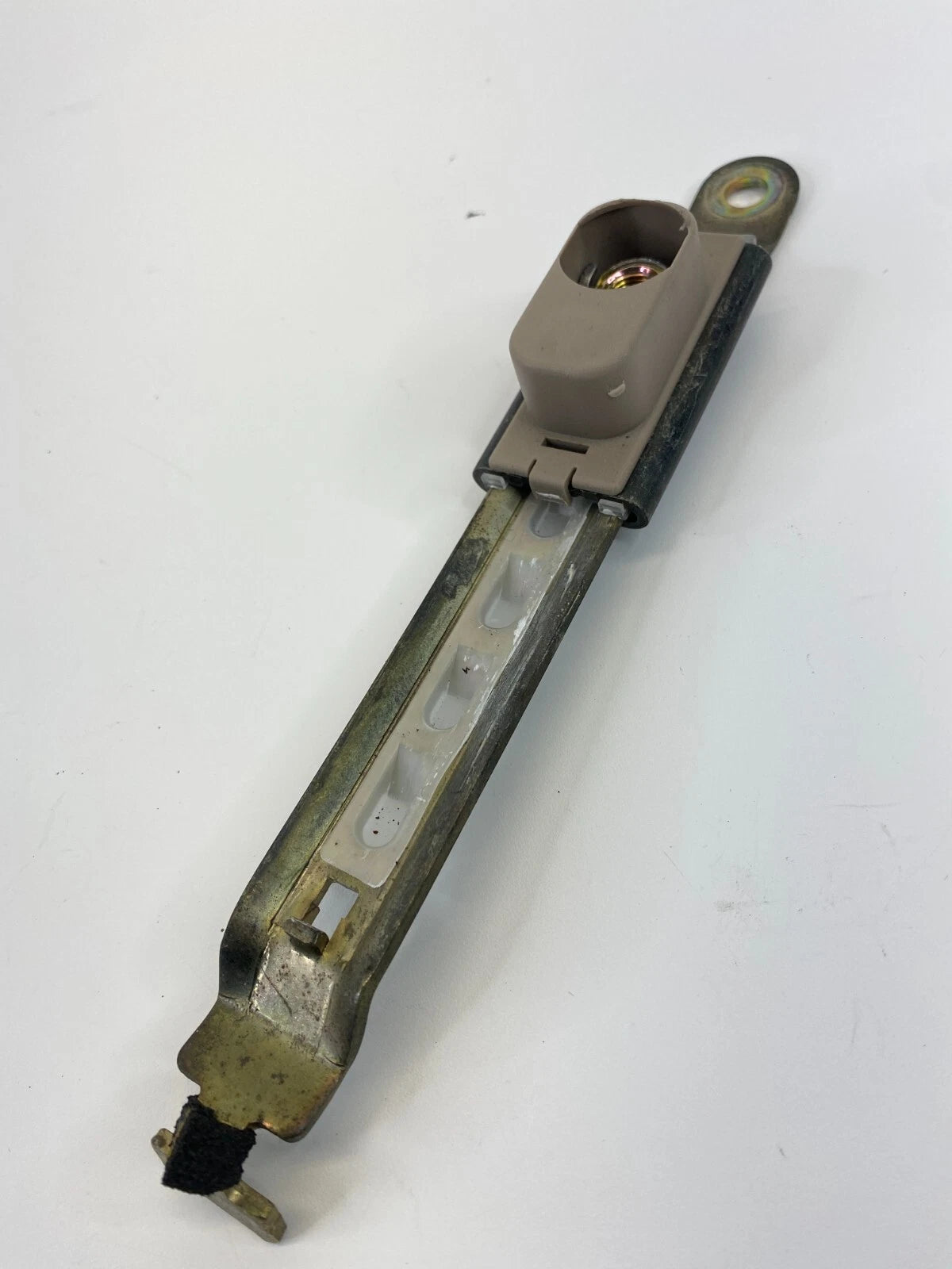 1999-2001 LEXUS ES300 SEDAN FRONT B-PILLAR SEAT BELT ADJUSTER HEIGHT ASSY OEM