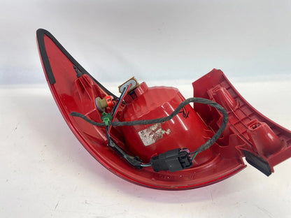 2009-2012 CHEVROLET TRAVERSE REAR RIGHT SIDE OUTER TAIL LIGHT TAILLIGHT OEM