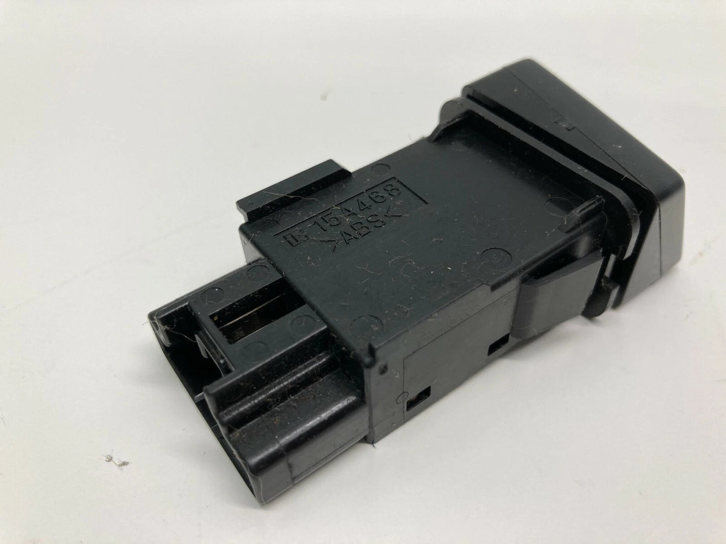 2006 2007 MAZDA 5 HATCHBACK HAZARD EMERGENCY LIGHT BUTTON SWITCH 15A468 OEM