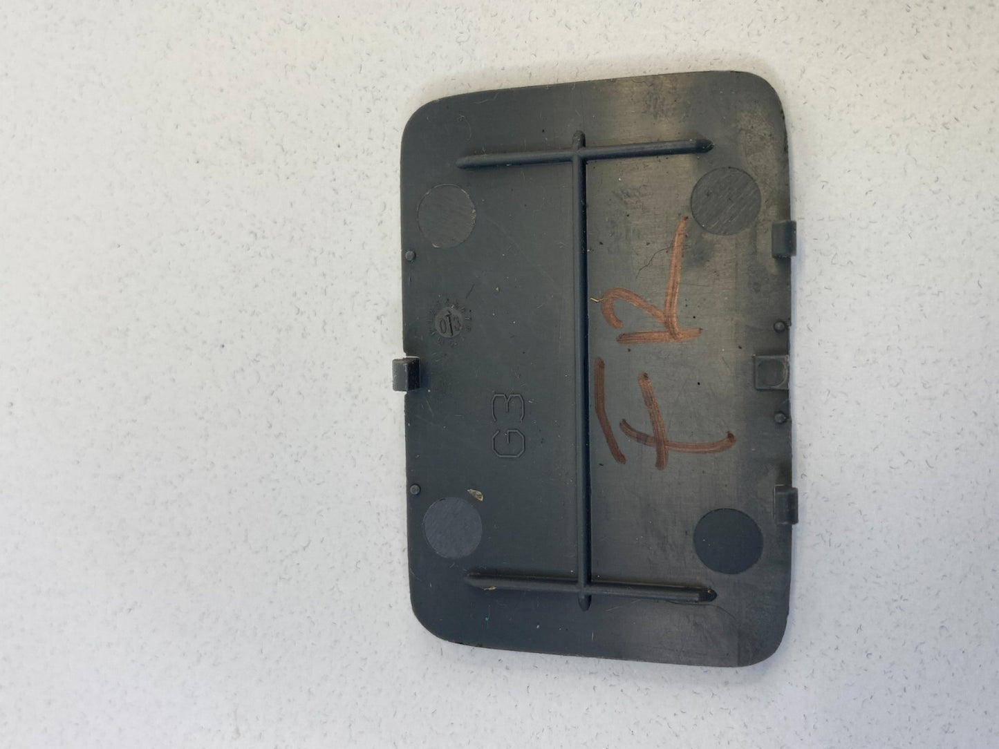 2003-2005 Honda Pilot Front Right Side Inner Door Handle Screw Bezel Trim Cap