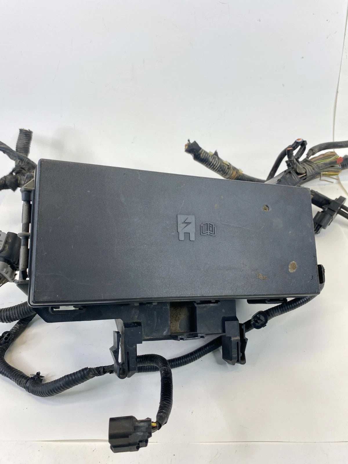 2011-2015 Ford Explorer 13-15 Police Utility Engine Fuse Relay Box Compartment