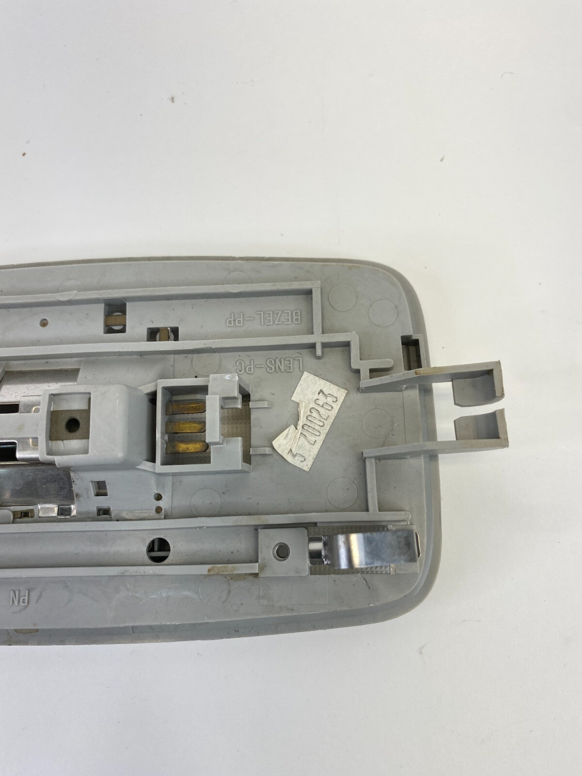 2002-2006 Toyota Camry Roof Overhead Console Dome Map Light 81240-AA020