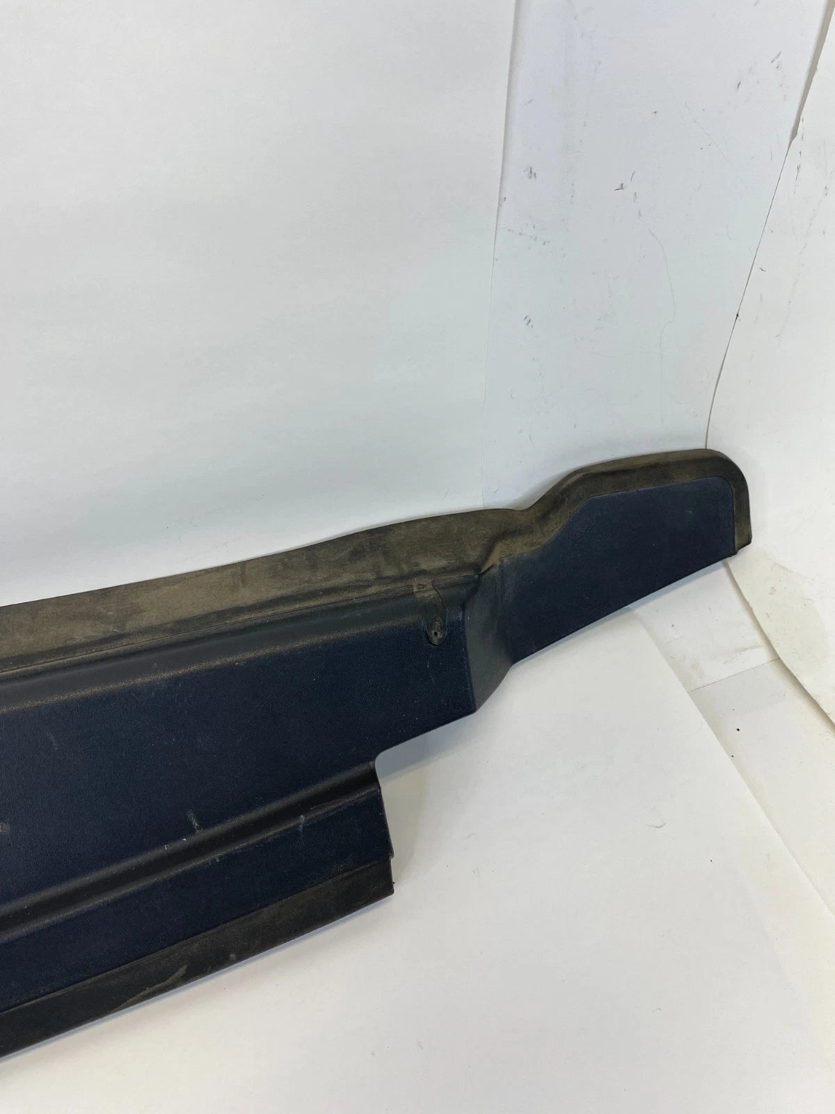 11-19 FORD EXPLORER FRONT RIGHT PASSENGER SIDE FENDER UPPER LEDGE TRIM COVER OEM