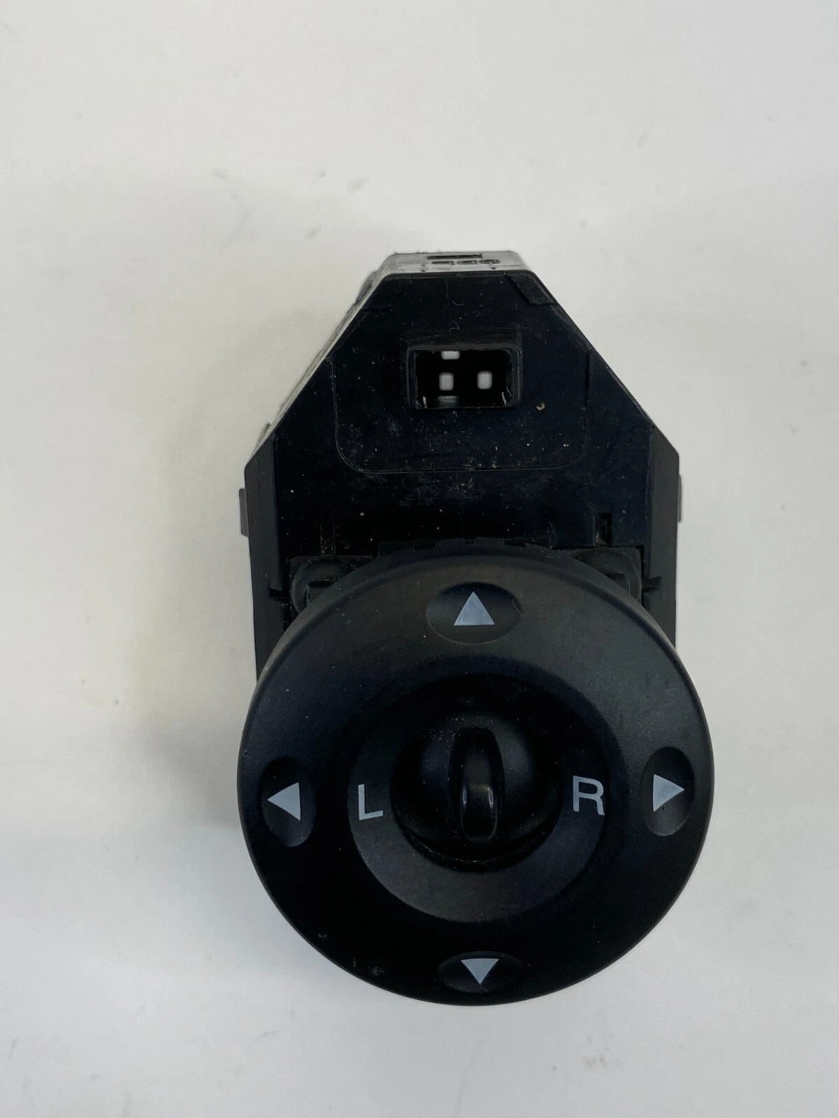 2007-2010 HYUNDAI ELANTRA FRONT LEFT SIDE DOOR POWER MIRROR CONTROL SWITCH OEM