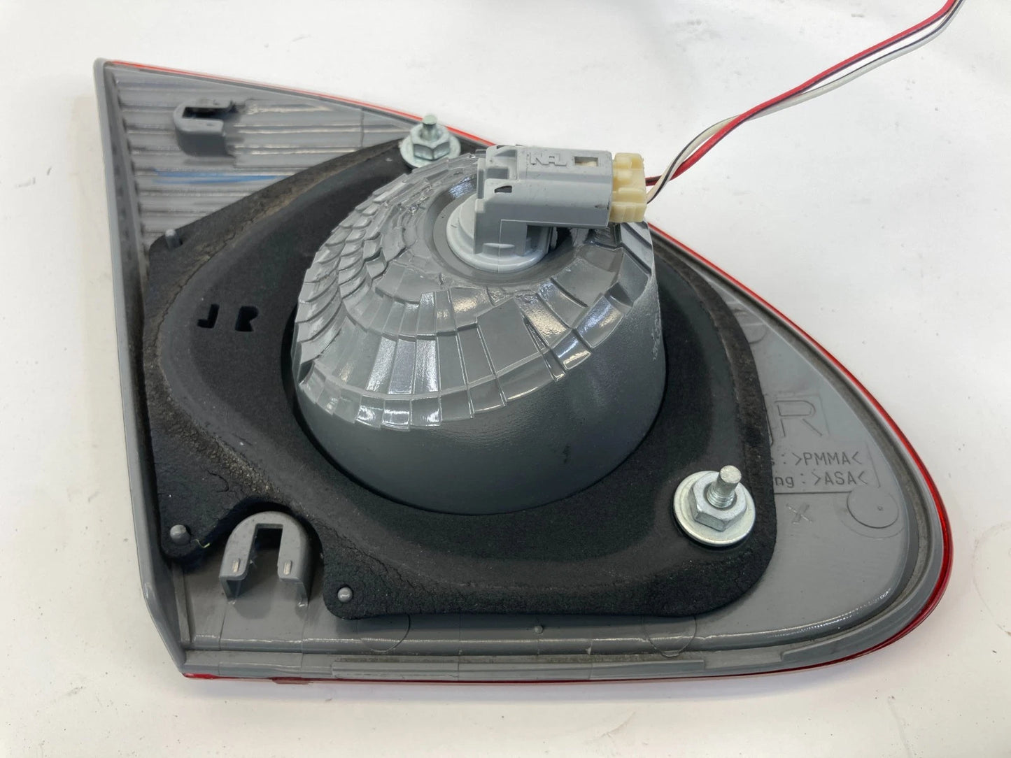 03-08 TOYOTA COROLLA REAR RR PASSENGER SIDE INNER TAIL LIGHT TAILLIGHT LAMP OEM