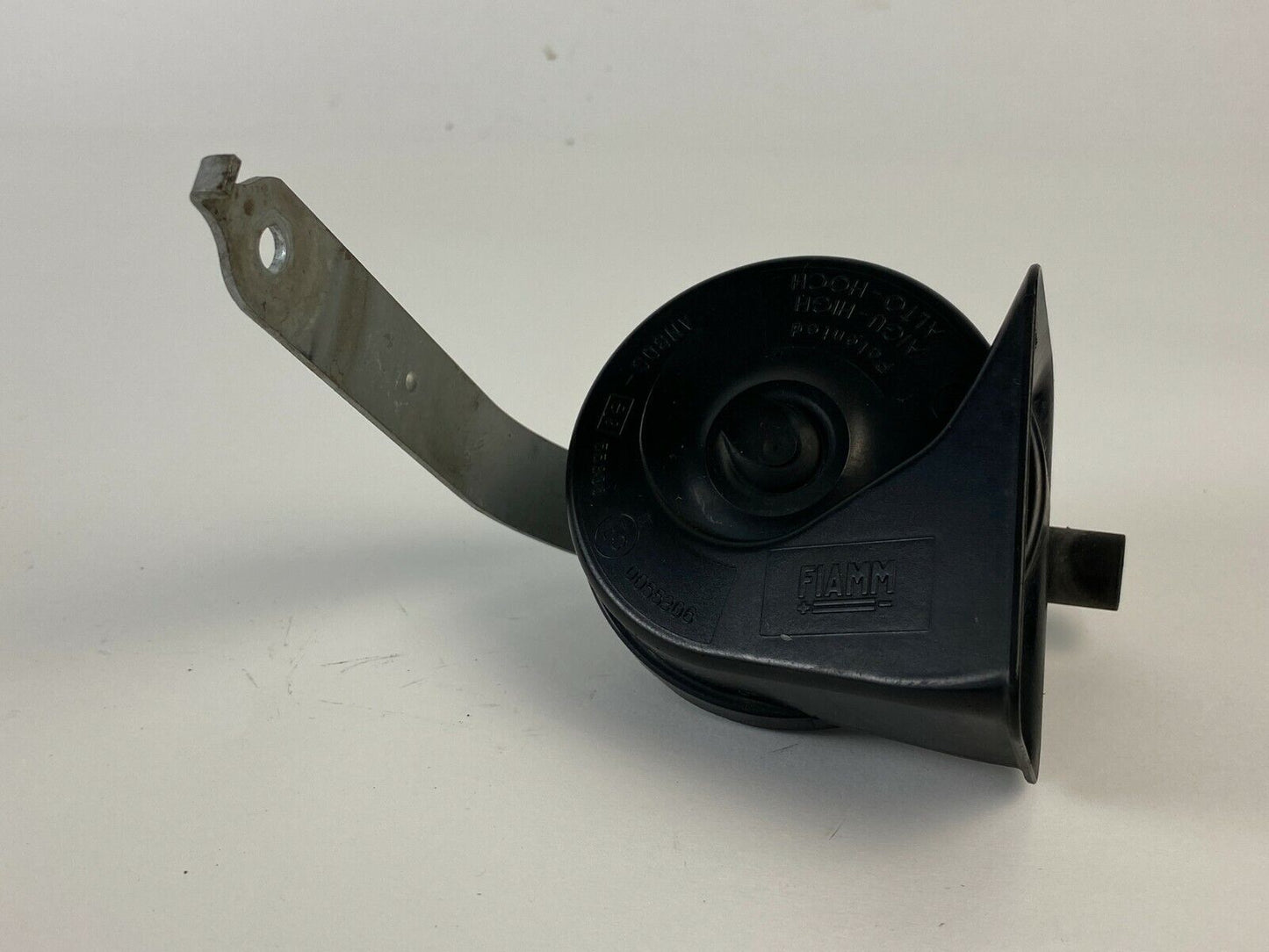 2002 2003 2004 2005 BMW 745i 745Li Steering Wheel High Tone Horn Pitch Siren OEM