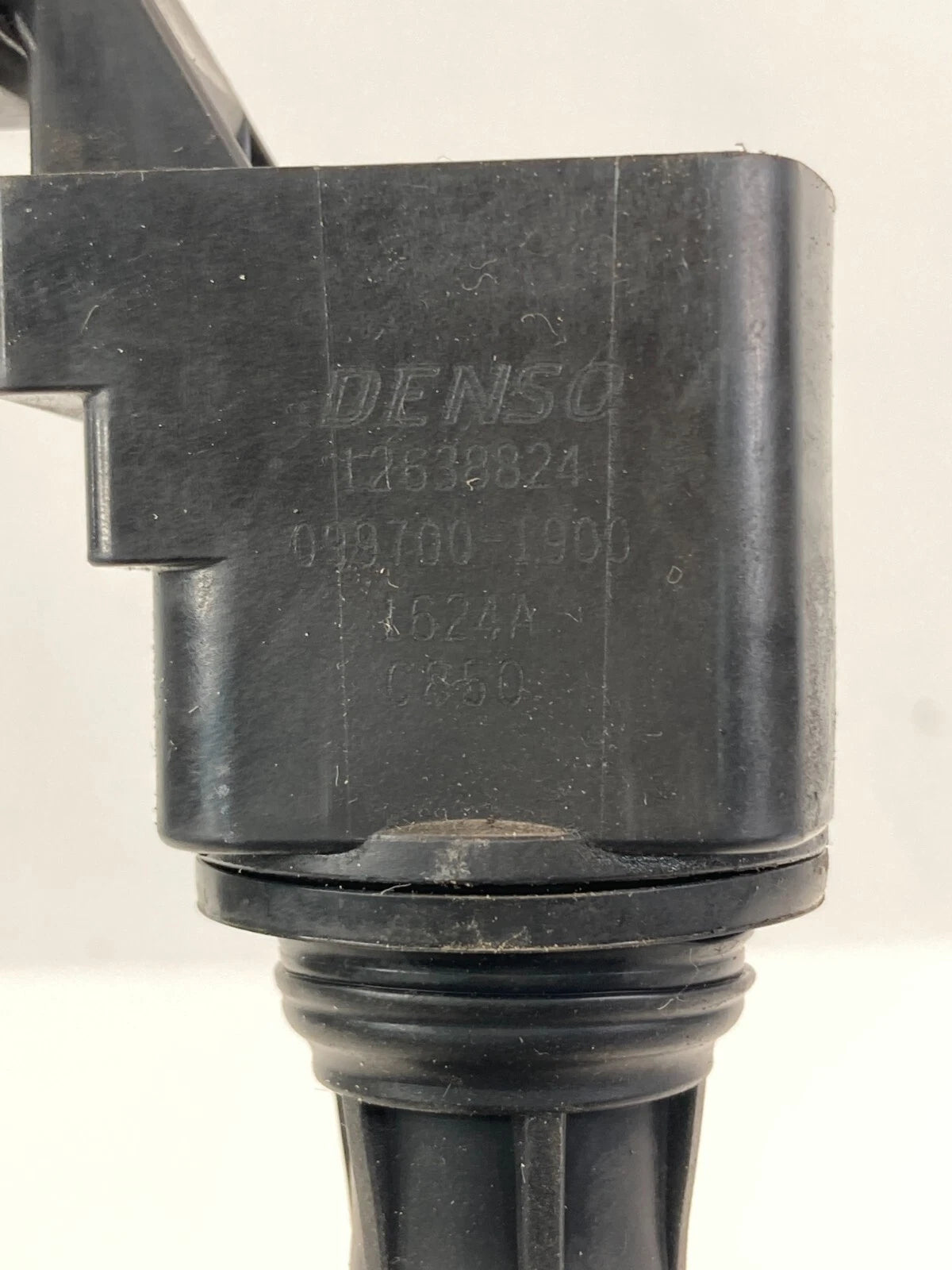 2011-2017 REGAL 2010-2017 EQUINOX 2.4L ENGINE IGNITION COIL IGNITOR 12638824 OEM