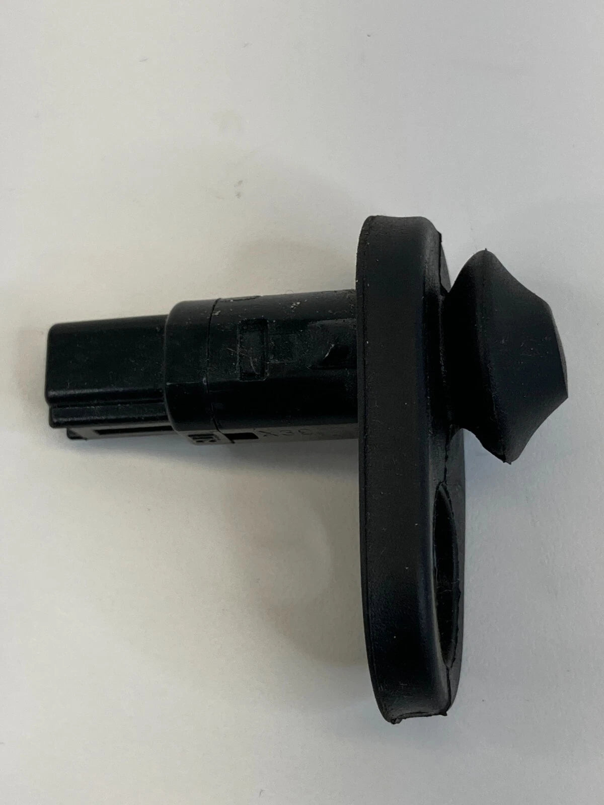 1999-2008 TOYOTA SOLARA FRONT RIGHT DOOR COURTESY LIGHT AJAR JAMB SENSOR SWITCH