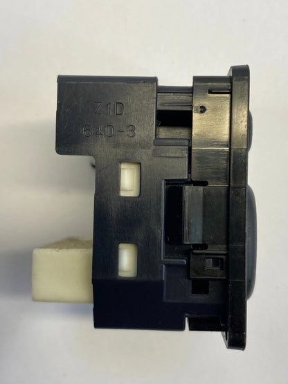2001-2013 TOYOTA PRIUS FRONT LEFT LH DRIVER POWER SIDE VIEW MIRROR SWITCH 769746