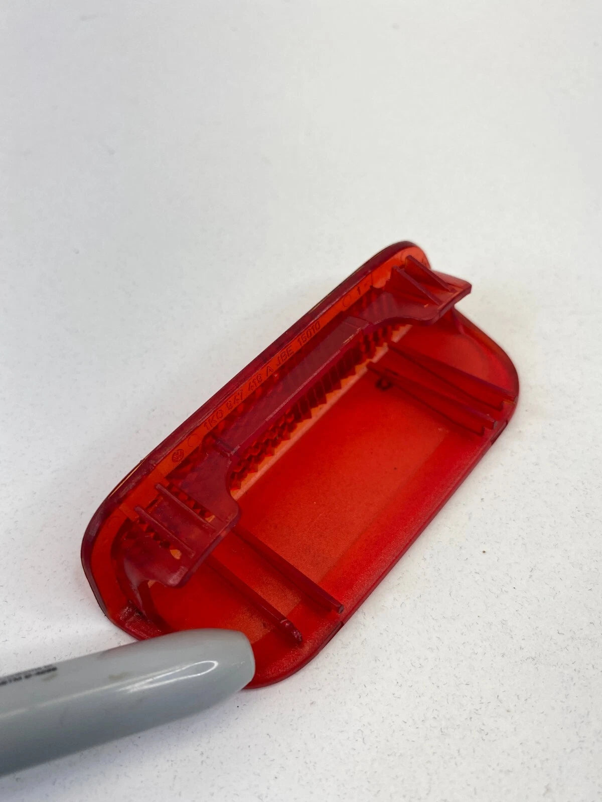 06-10 VOLKSWAGEN PASSAT 05-18 JETTA INNER DOOR PANEL LIGHT REFLECTOR 1K0947419A
