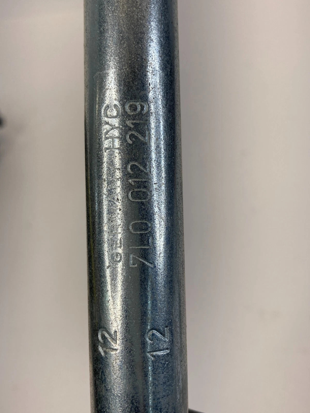 2011-2017 VOLKSWAGEN TOUAREG EMERGENCY SPARE TIRE JACK TOOLS KIT 7P0-011-031 OEM